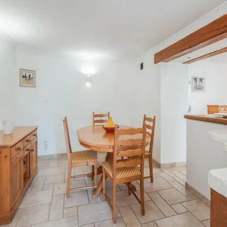 Stone House In Gard Near Valbonne Forest בית נופש